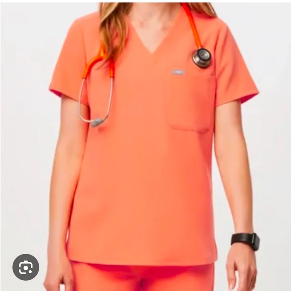 FIGS - Scrub SET- Papaya - Catarina Top (Small) - Dowa High Waisted (Small/Tall) - Picture 2 of 12